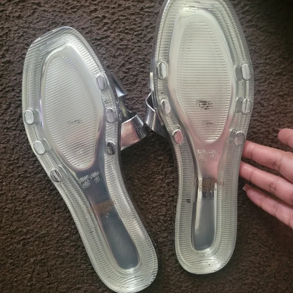 Fashion Nova Silver Sandals - Picture 3 of 3